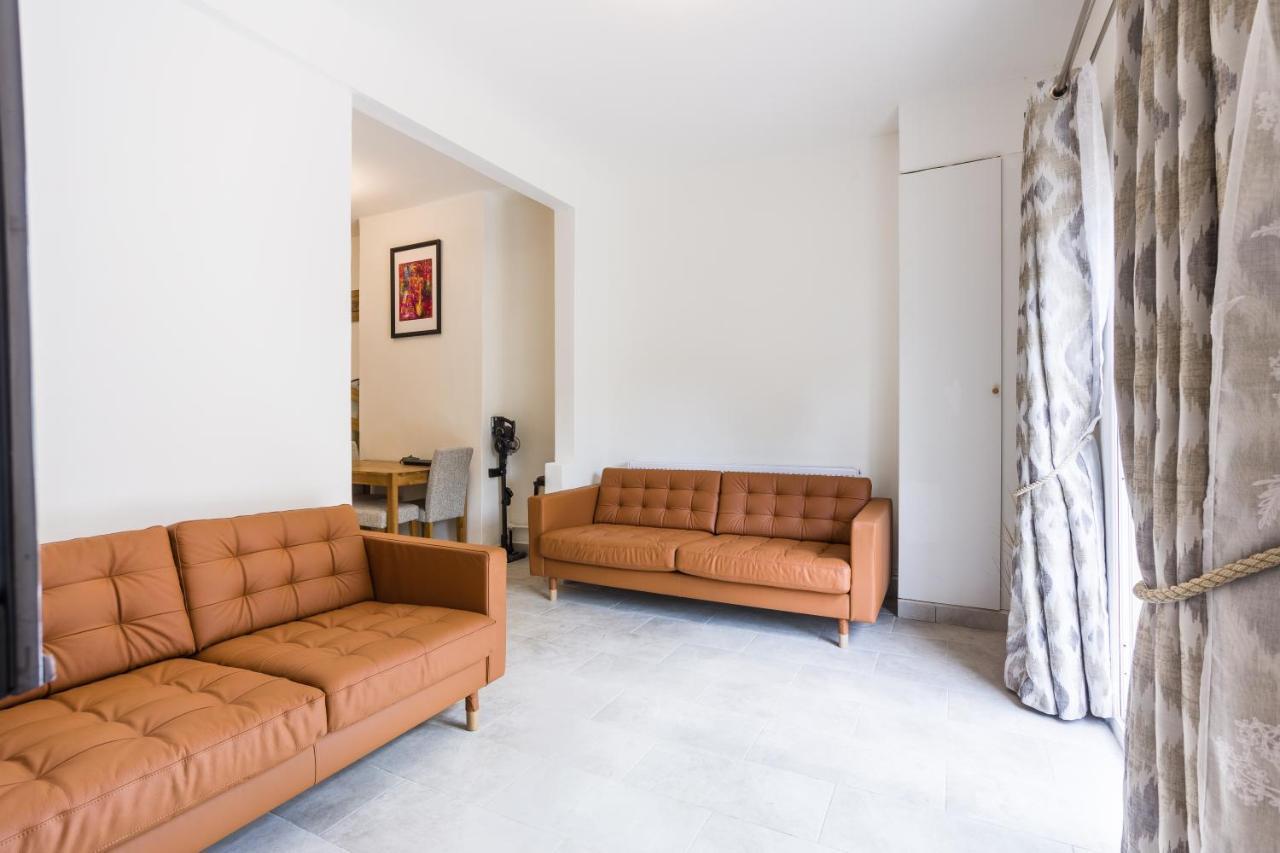 4 Bedroom House With Garden, Parking & 3 Mins Walking Distance From Train Station Londýn Exteriér fotografie